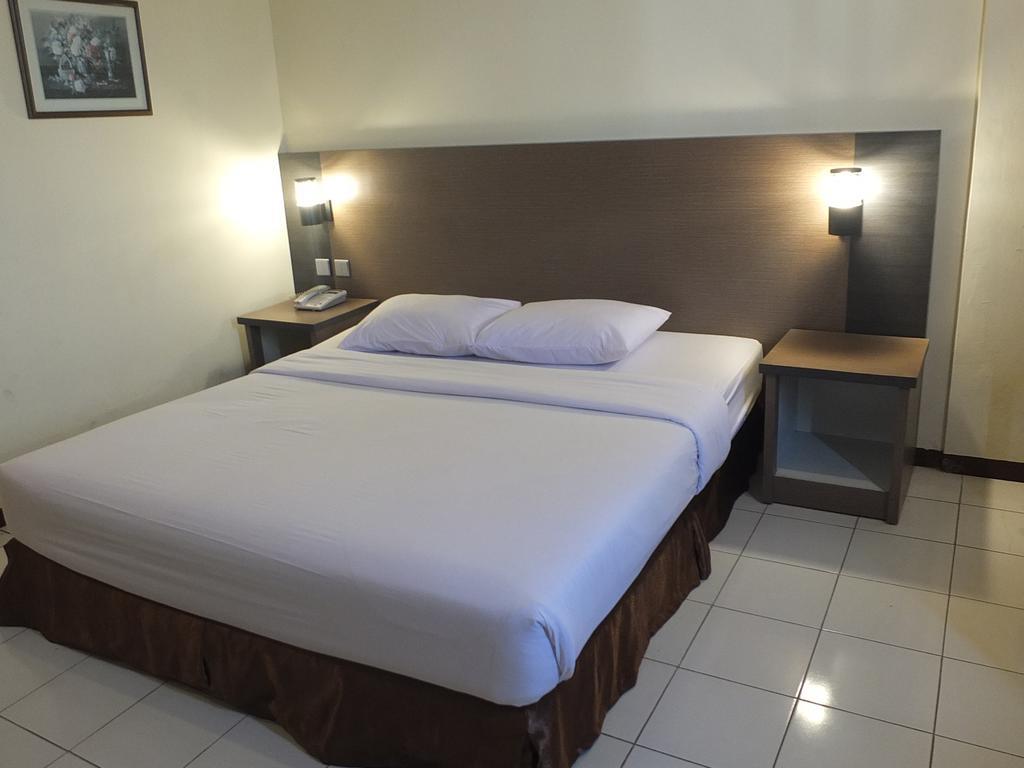 Jepara Indah Hotel Szoba fotó