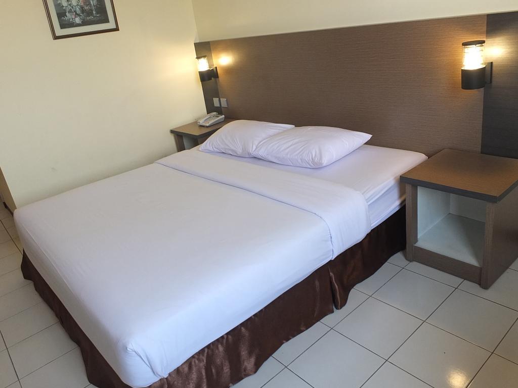 Jepara Indah Hotel Szoba fotó