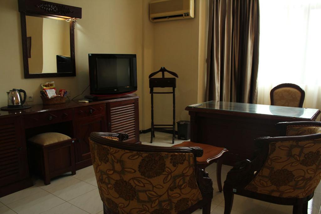 Jepara Indah Hotel Kültér fotó
