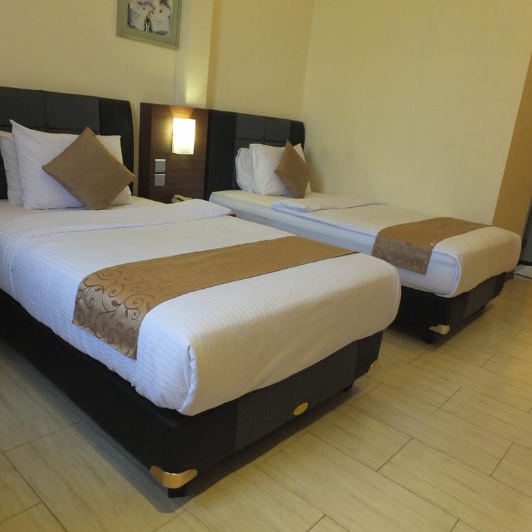 Jepara Indah Hotel Kültér fotó