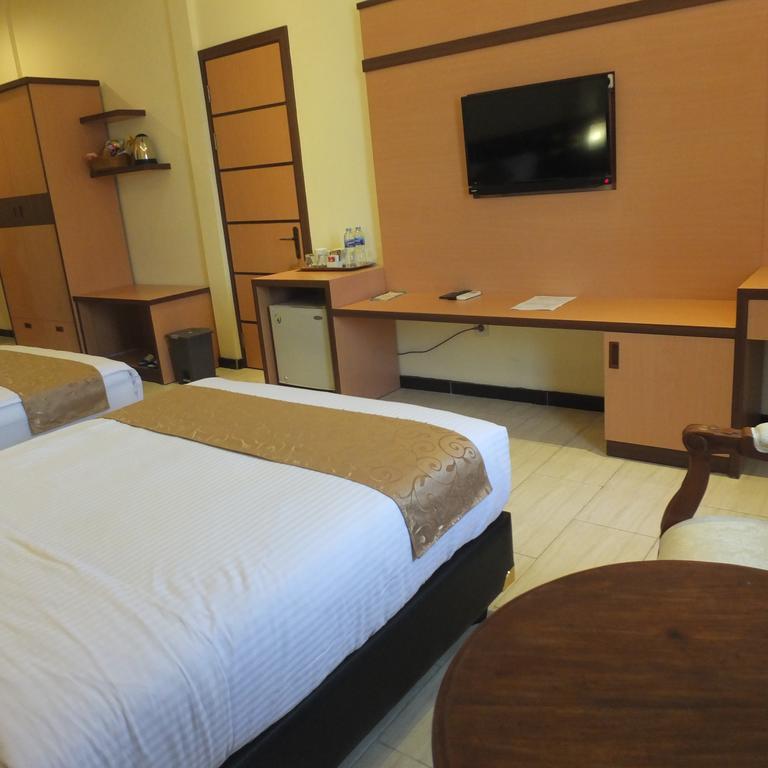 Jepara Indah Hotel Kültér fotó